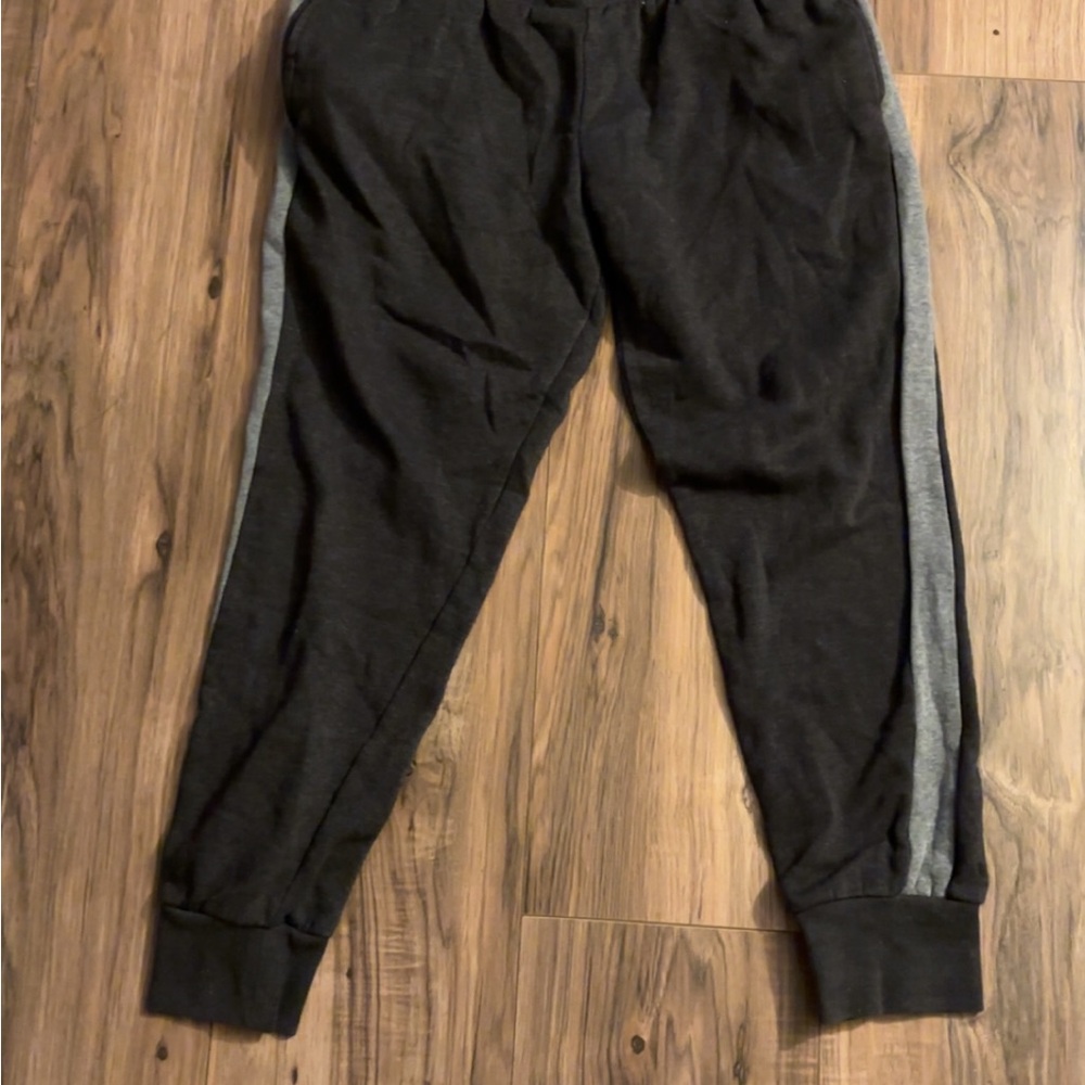 Xersion Charcoal and Black Quick-Dry Pants